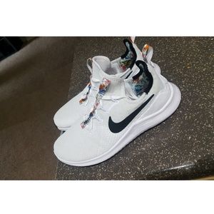 Nike Free Tr8 print
